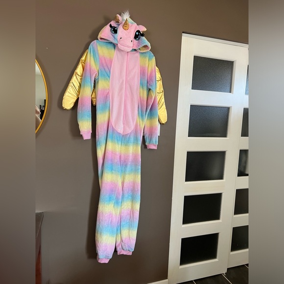 Unicorn onesie 🦄 - Picture 2 of 8